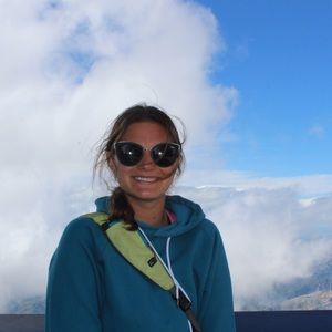 Meet your Posher, Hannah